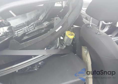 2024 Hyundai Elantra Sel z USA, uszkodzony, nr VIN KMHLM4DG4RU689798